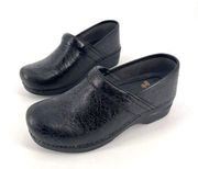 Dansko XP 2.0 Floral Tooled Patent Leather Clog Shoes Black Size 38 Size 7.5-8