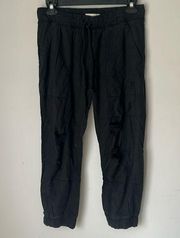 Cloth & Stone women’s distressed black jogger style pants, sz Medium 🔲