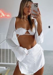 white fox level up long sleeve crop top - white 