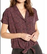 NWT Treasure & Bond  Rayon Button Down Floral Blouse. Short sleeve. Size Small