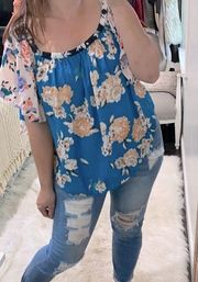 Shyanne floral top size XLarge