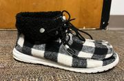 Jazz Plaid Fuzzy Shoes