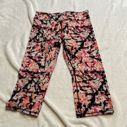 Marc New York workout capris Paintsplatter Orange Black Pinkish Red