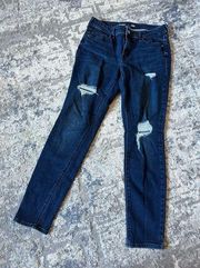 Old Navy Mid Rise Rockstar Super Skinny Jeans Size 8  Distressed