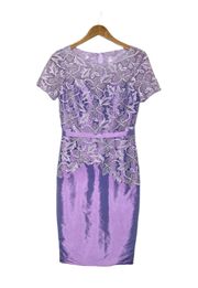 JJ’s House Lace Sheath Dress in Lavender