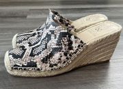 Vince Camuto Kordinan Snake Print Mules Size 7.5 Wedge Shoes New Leather