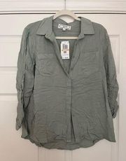 Hippie Rose Green Button Down Size S NWT