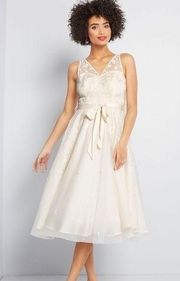 NWT  Flawless Occasion Wedding Dress Gown