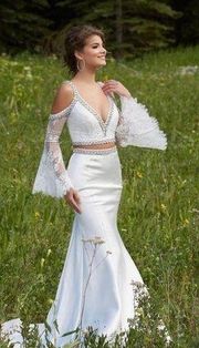 NEW Morilee Madeline Gardner 99068 white lace two piece prom dress