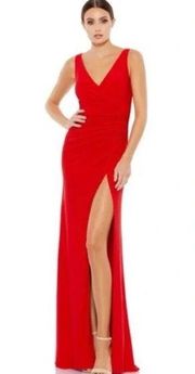 MAC DUGGAL Ruched Jersey Gown in Red Size US 4