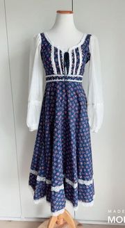 Vintage Gunne Sax Navy floral Size 5 (Size 0-2) Lace up Bohemian Pheasant Dress