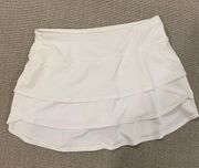Ruffle Mini Skirt In White Size M