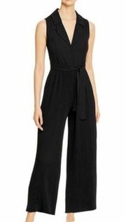 TAHARI V-neck jumpsuit. Size 6