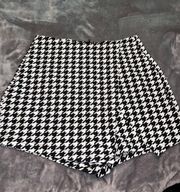 Houndstooth Skort