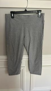 , gray and white striped legging