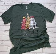 Christmas graphic tee - small - Christmas trees Buffalo plaid & leopard NWOT