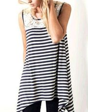 Kori striped tank size small