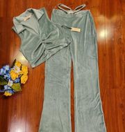 Liberty Love Liberty Live 2pc Light Green Velour Set Size Large