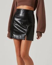 EUC!  the label faux leather skirt| Size: Small