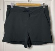 Varley | Croft Drawstring Athletic Shorts in Black