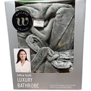 NWT Wayland Square Women's Ultra Soft Luxury‎ Bathrobe One Size Gray