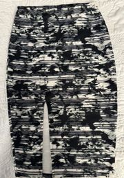 Abstract Print Skirt