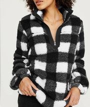 The Essential A&F Abercrombie White Black Plaid Sherpa Fleece Jacket