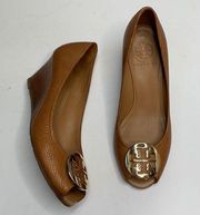 Tory Burch Sally 2 Peep Toes Wedge Tan Brown Shoes Size 7.5