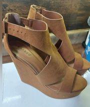 Women’s Bamboo Brown Wedge Sandals- 8.5