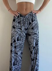 Paisley Printed Flowy Pants Chicos