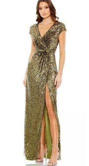 MAC DUGGAL Sequin Faux-Wrap Cap-Sleeve Gown in Olive Size US 2