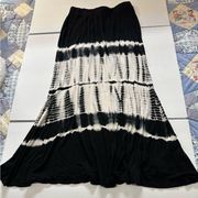 Maxi Skirt Tie Dye by Lapis
