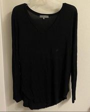 Emma’s Closet | Black long sleeve top