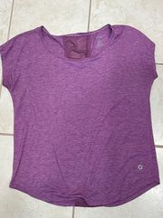 WOMEN’s  ACTIVE TOP SIZE M