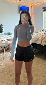 Long-sleeve Crop Top