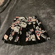 Like New!  Ann Taylor Loft Floral Pleated Skirt w/ Black Eyelet Slip Lining 12P