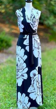 New York & Company NWOT Maxi Dress