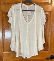 We The Free Women’s Beige V-Neck Size Med-NWT