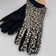 NWT L.I.B New York gloves. Super stretchy light Leopard print.