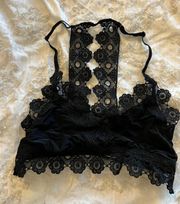 Black Lace Bralett