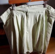 ASOS design curve size  20 light green shorts waist 42 inches