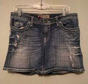 BKE Light Wash Distressed Stretch Shorts Size 30 9/10