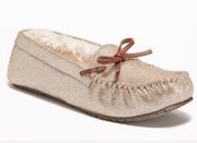 𝅺OLD Navy metallic gold faux fur Sherpa lined moccasin size 5