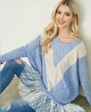 NEW Ryu A’reve Chevron Pattern Blue Round Neck Lace Bottom Long Sleeve Tunic Top