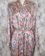 Morgan Taylor robe size xl