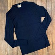 Vintage 1950s women's Jantzen light weight crew neck sweater black size medium