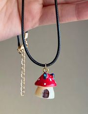 Kawaii y2k retro fairy cottage style miniature mushroom house necklace🍄💕