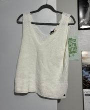 White knitted tank