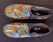 Western Chief retro floral print neoprene step in rain shoes.