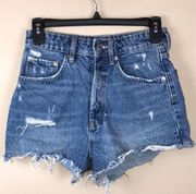 ZARA  Women’s Distressed Thrashed Button-Fly Cut Off Medium Wash Denim Shorts